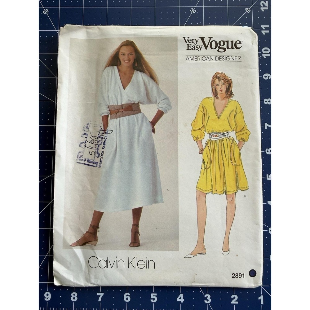 Vogue American Designer Calvin Klein Pattern 2891 Loose-Fit A-Line Dress Sz Med